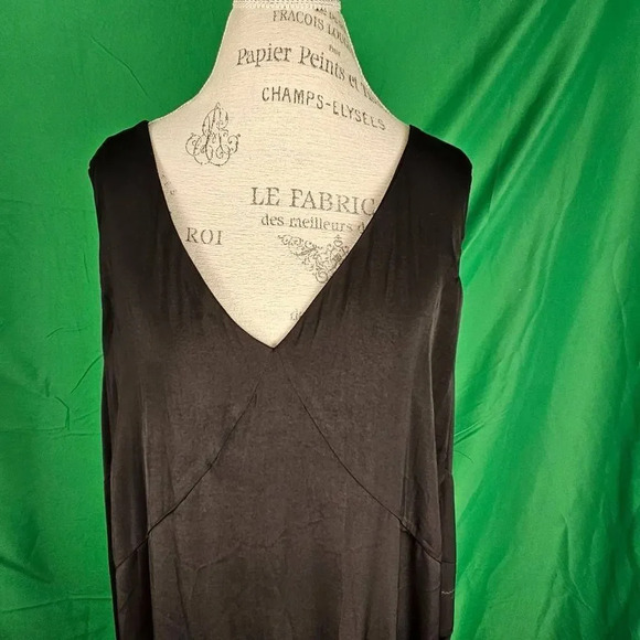 NWT Universal Standard Womens Black Sleeveless Maxi Dress L‎ 22 24 - Picture 3 of 6